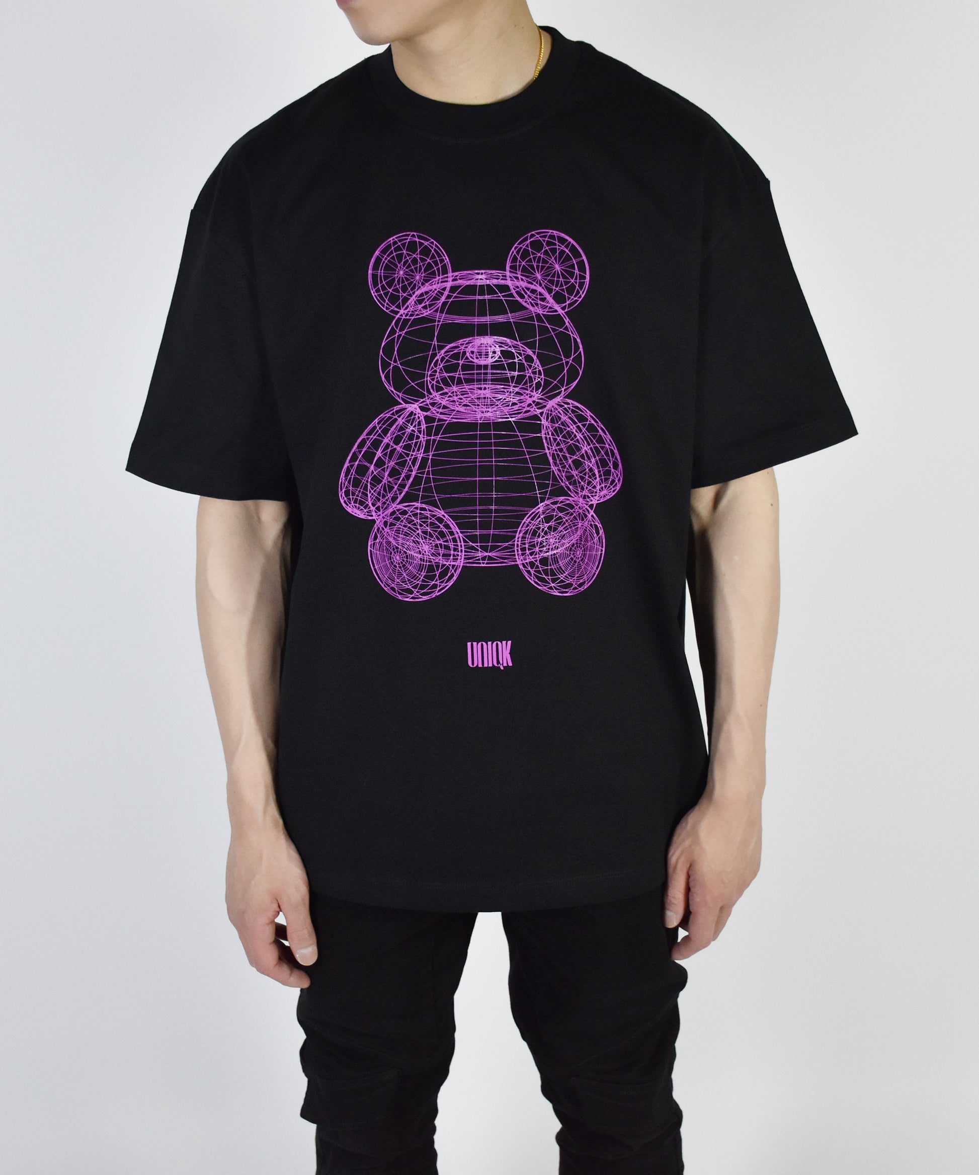 Uniqk Teddy Bear Oversized T-shirt Black Model Front